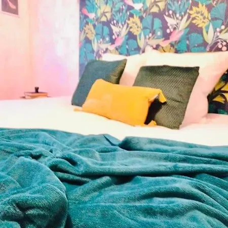 Apartment Savana Lodge, Wi-fi, Parking Prive Et Calme, Sortie 12 *